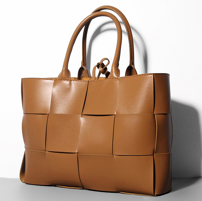 Helene tote bag