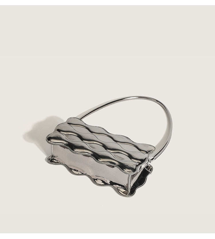 Luna Wave Shoulder Bag