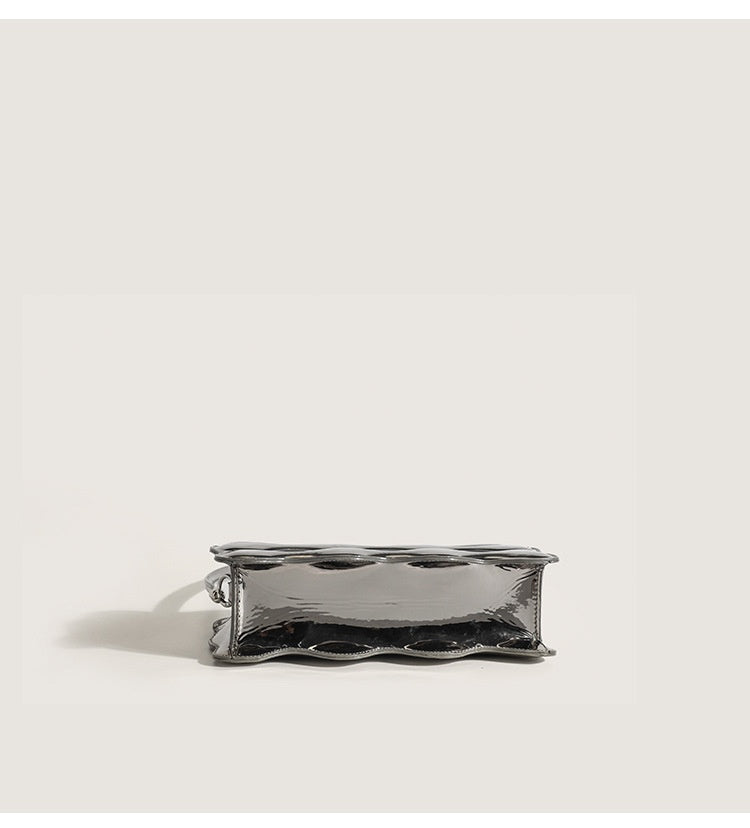 Luna Wave Shoulder Bag