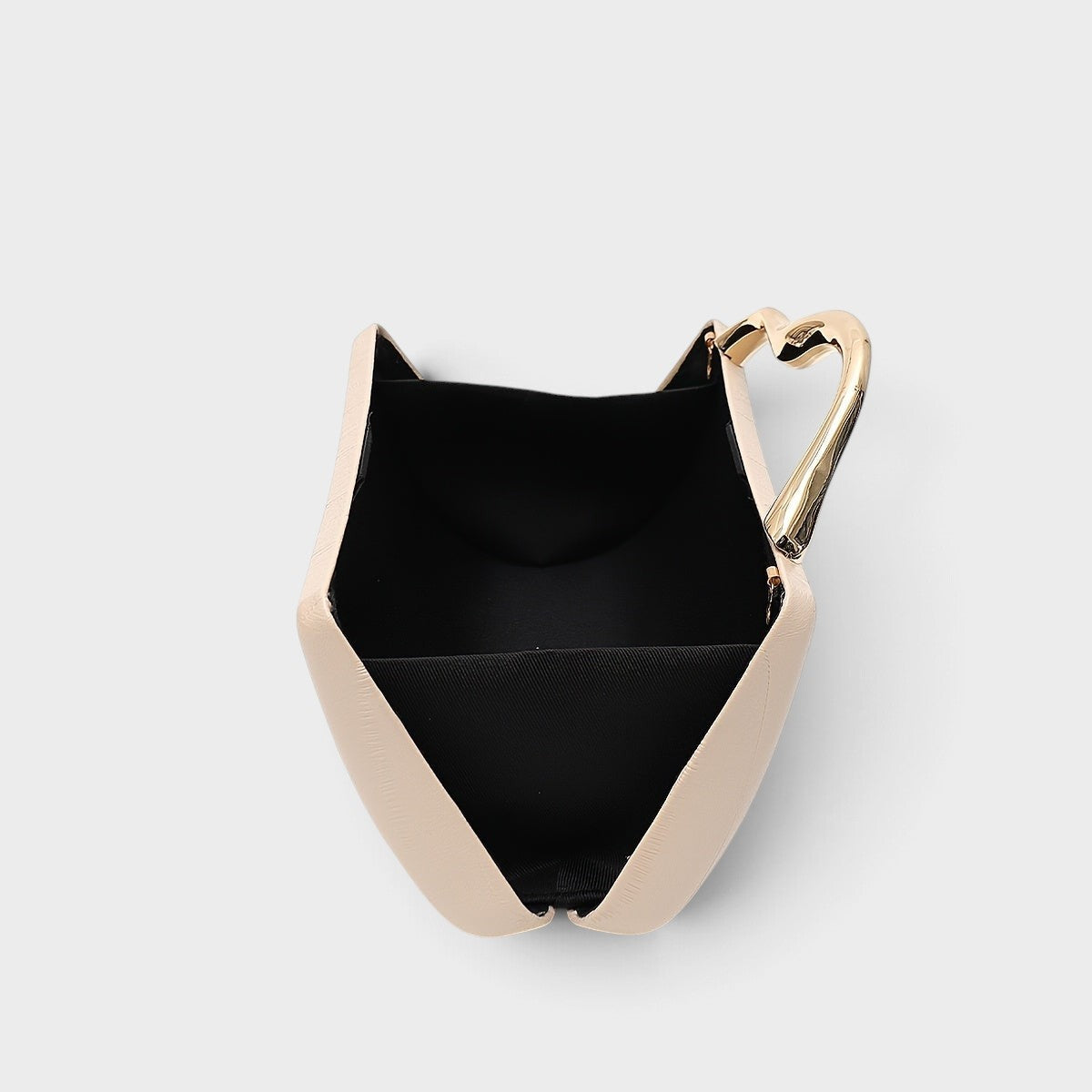 VALENORA Verena elegant vegan leather clutch bag in beige with a magnetic closure and removable strap